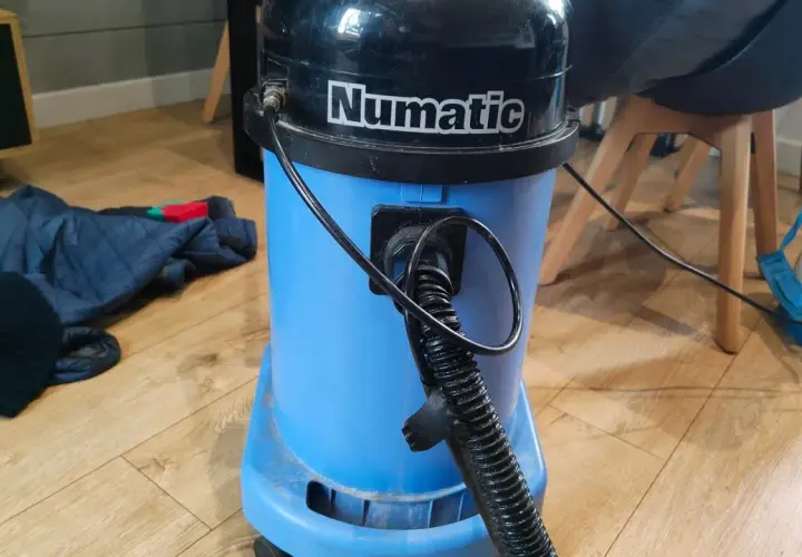 Numatic CT 470-2 czy Karcher WD 3: który odkurzacz lepszy dla Ciebie?