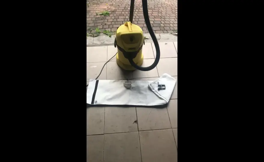 Jak założyć worek do odkurzacza Karcher WD3 bez bałaganu i z łatwością